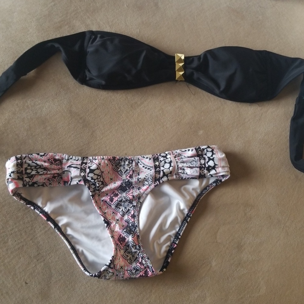 Bathing suit
